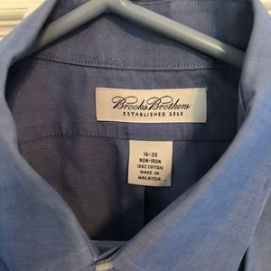 Men’s brooks brothers button down dress shirt